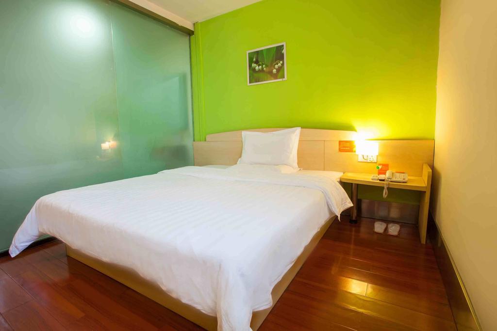 7 Days Inn Meizhou Jiangnan Kedu Commercial Plaza Номер фото